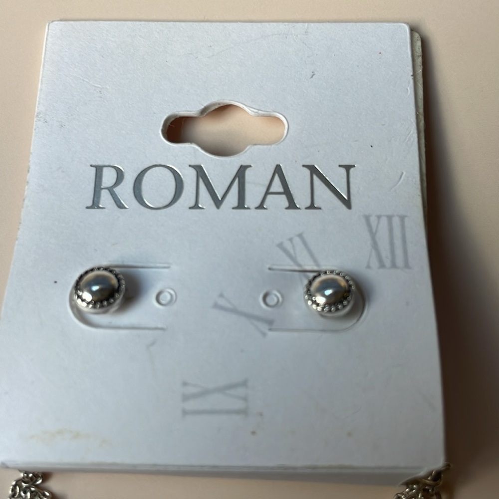 Jewelry - Picture 3 of 4